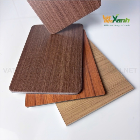 Tấm alu vân gỗ